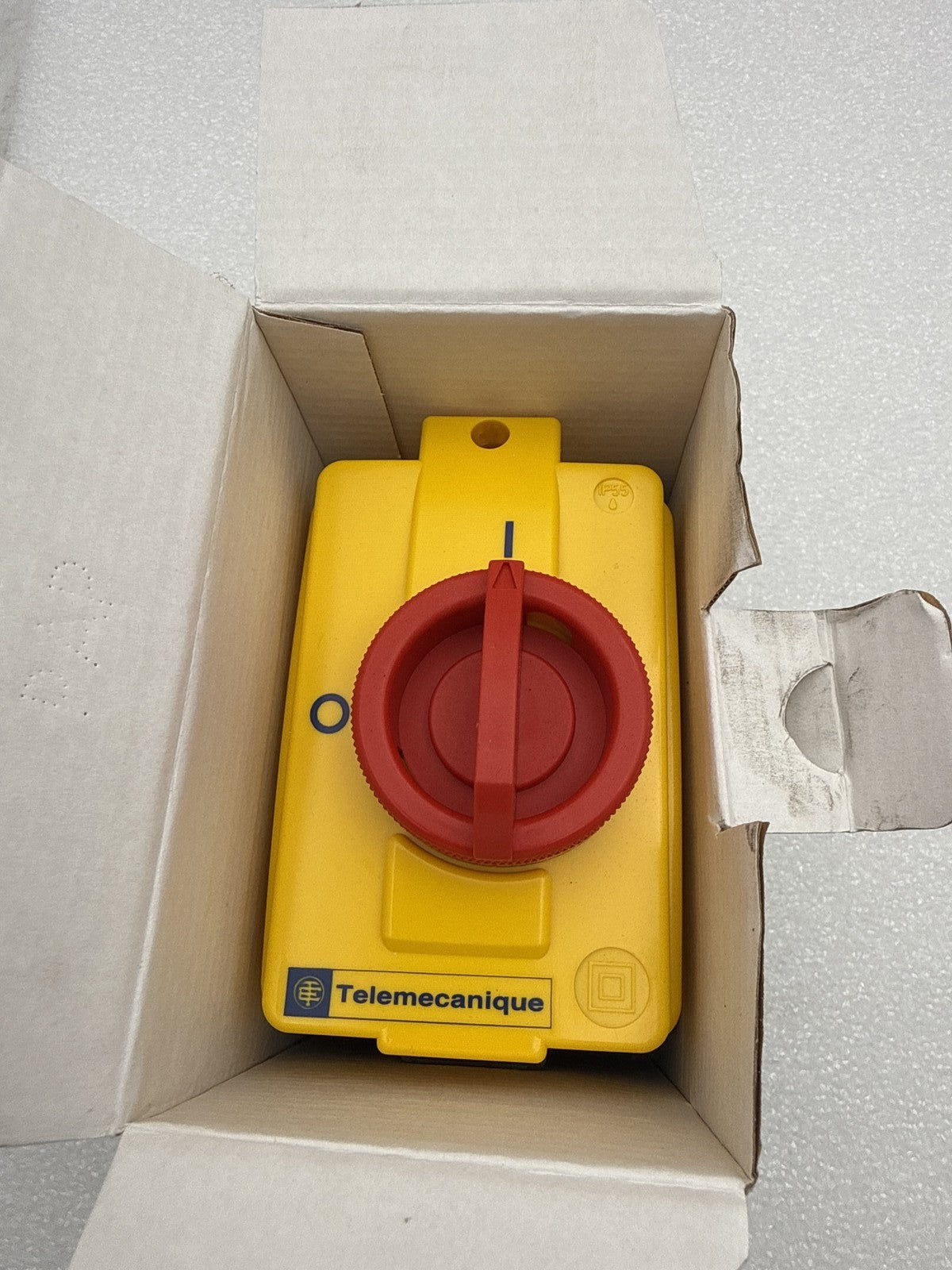 Interrupteur d'arrêt d'urgence Telemecanique VCFN20GE étanche IP55 - KLR Automation