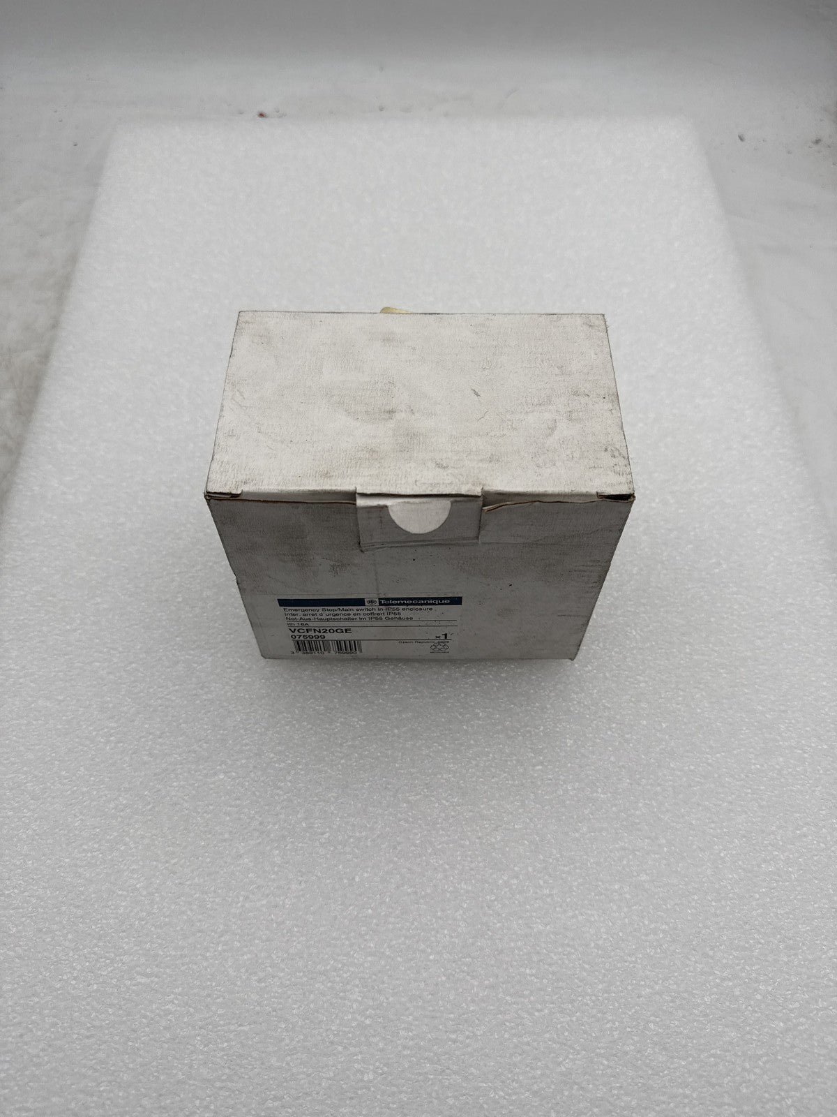Interrupteur d'arrêt d'urgence Telemecanique VCFN20GE étanche IP55 - KLR Automation