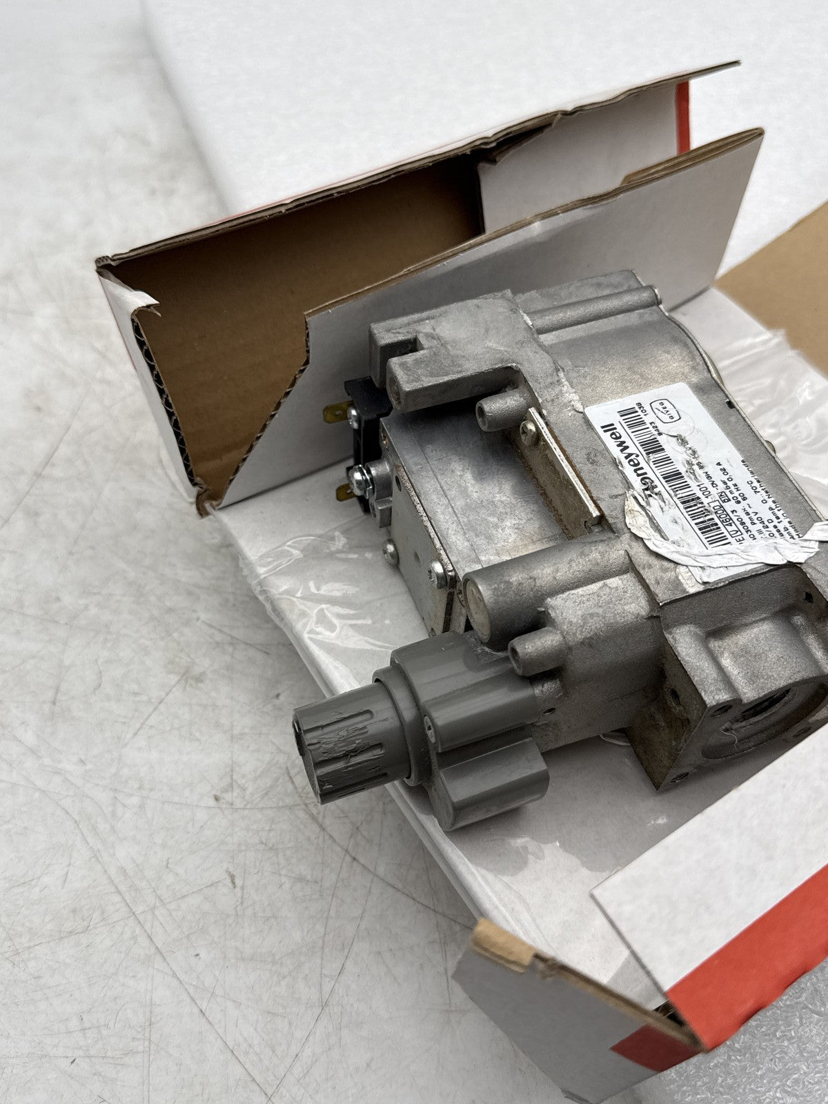 Contrôleur de Gaz Compact Honeywell V4600D1001U Neuf - KLR Automation