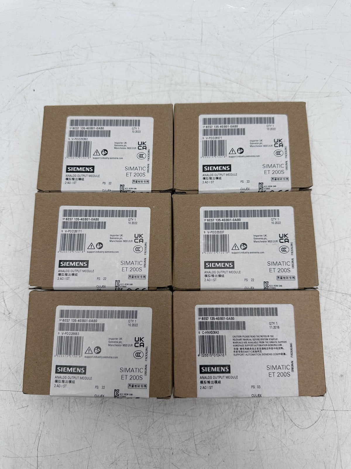 Siemens 6ES7 135-4GB01-0AB0 Analog Output Module x1pc — Neuf