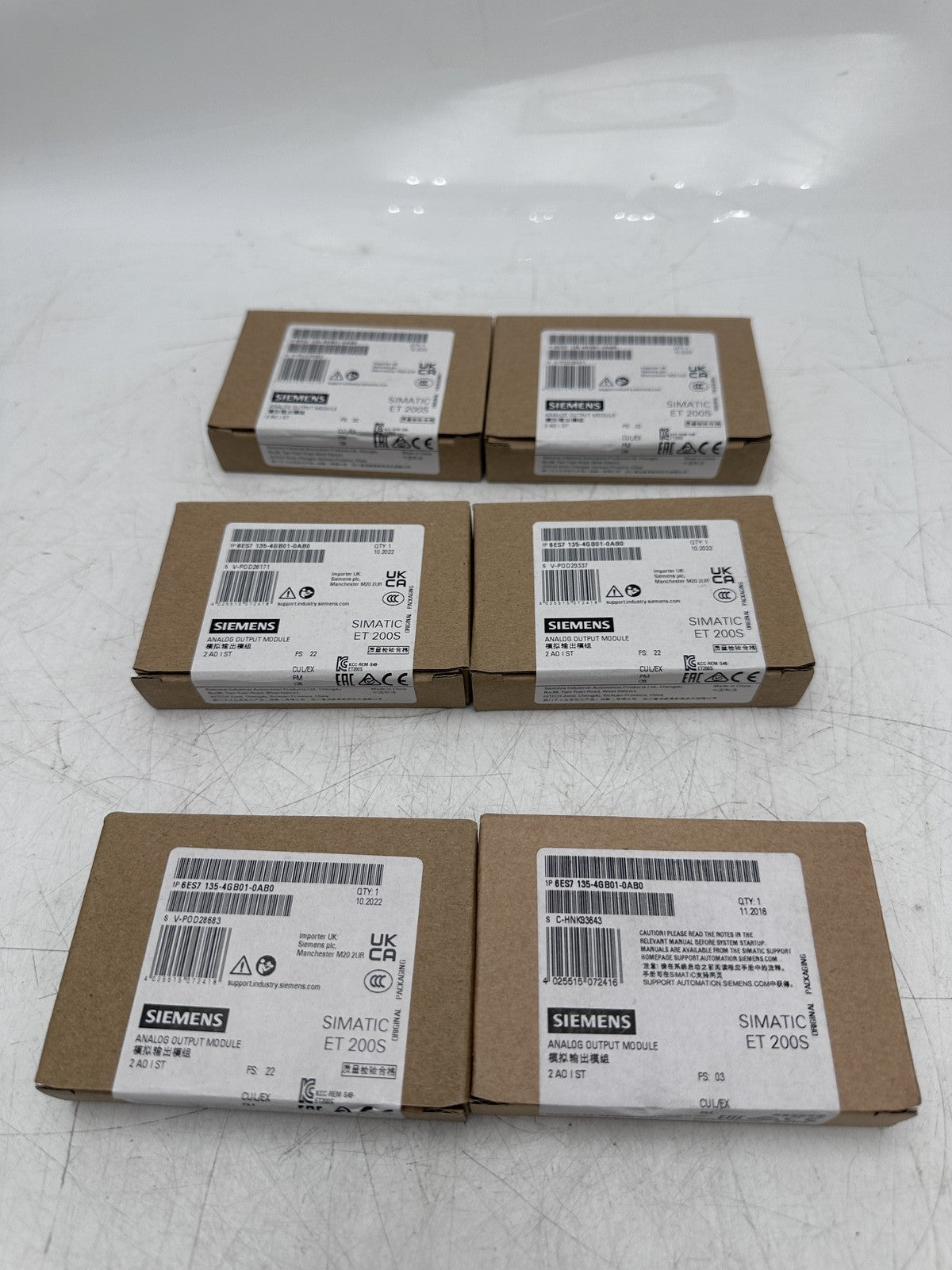 Siemens 6ES7 135-4GB01-0AB0 Analog Output Module x1pc — Neuf